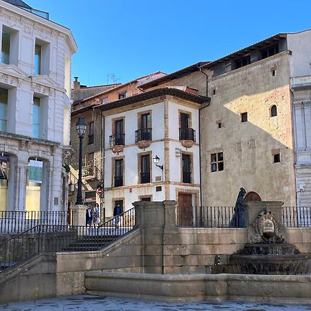 Apartamento Salsipuedes-La Catedral Oviedo Eksteriør bilde