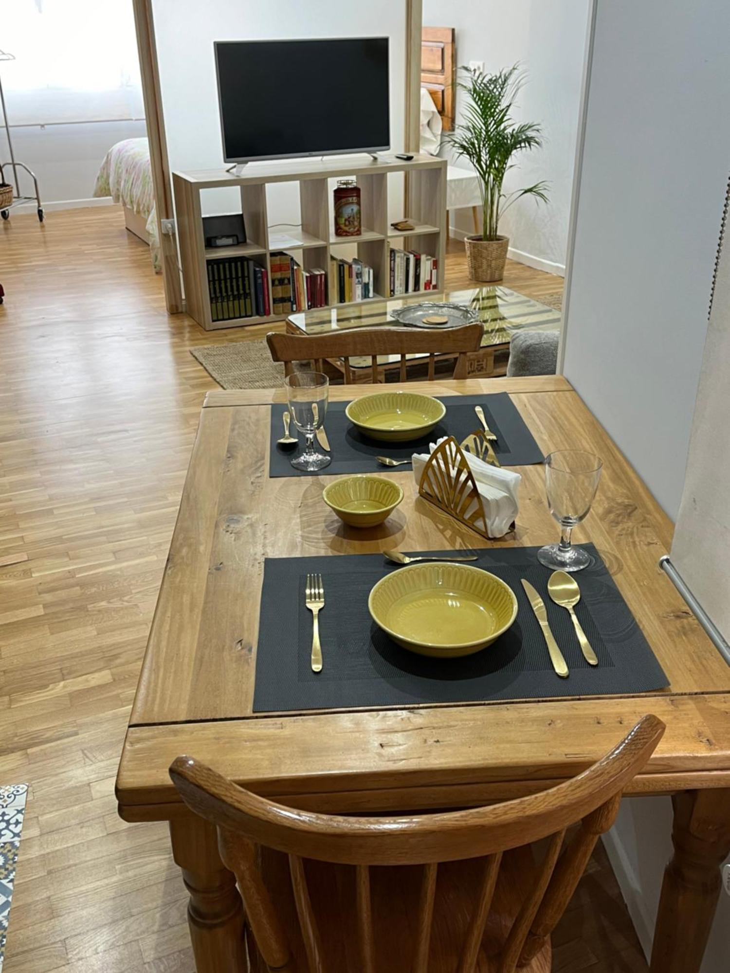 Apartamento Salsipuedes-La Catedral Oviedo Eksteriør bilde